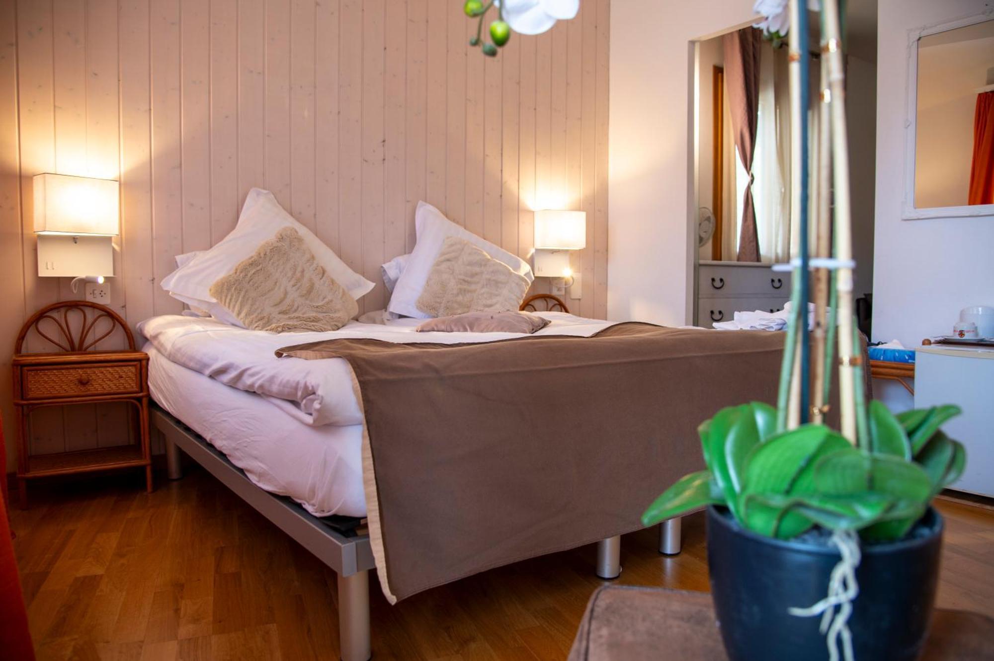 Hotel De La Place Веве Экстерьер фото